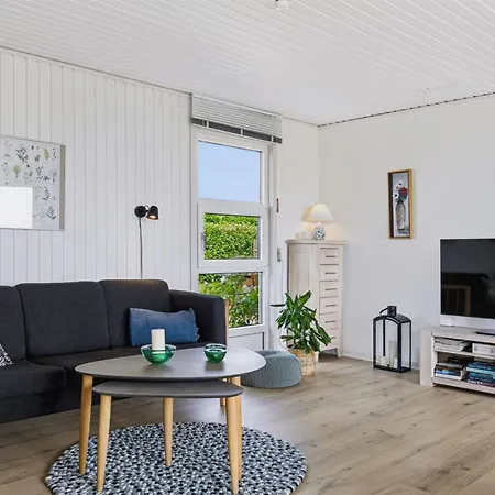 Snioulf - 800m From The Sea By Interhome *