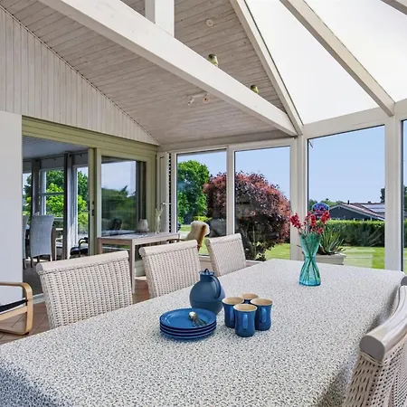 Snioulf - 800m From The Sea By Interhome