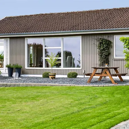 Snioulf - 800m From The Sea By Interhome *